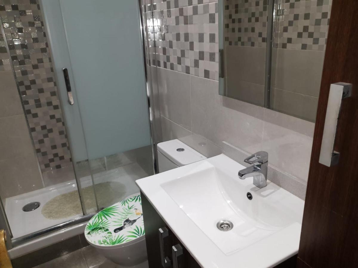 Sweet House Close To Airport El Prat de Llobregat Bagian luar foto